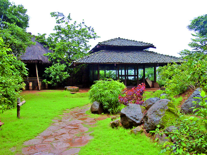 jungle resorts in maharashtra
